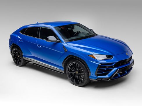 Used 2019 Lamborghini Urus image 16