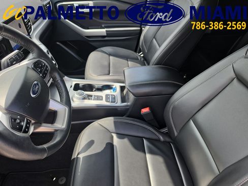Used 2023 Ford Explorer XLT w/ Equipment Group 202A RWD image 19