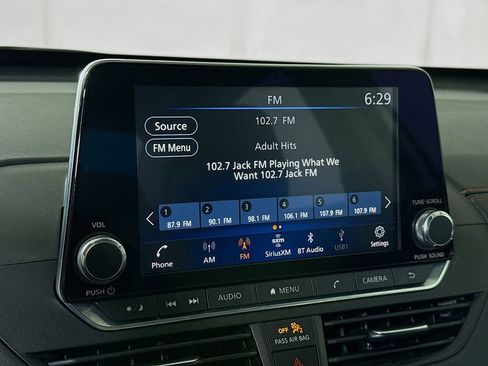 Certified 2021 Nissan Altima 2.5 SR image 7