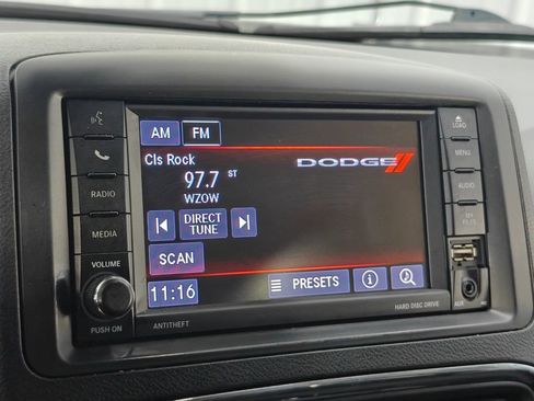 Used 2020 Dodge Grand Caravan SE FWD image 6