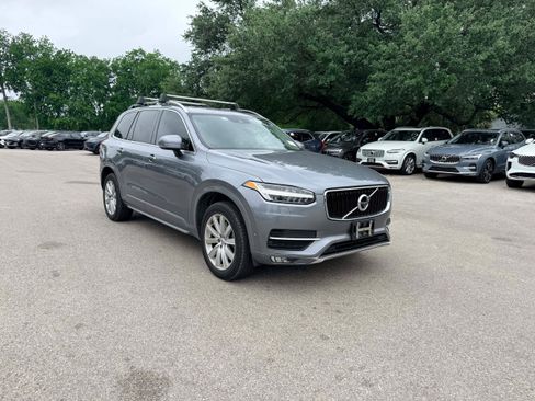 Used 2016 Volvo XC90 T6 Momentum w/ Momentum Plus Package image 7