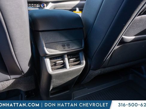 New 2026 Chevrolet Equinox LT w/ Convenience Package II FWD image 23
