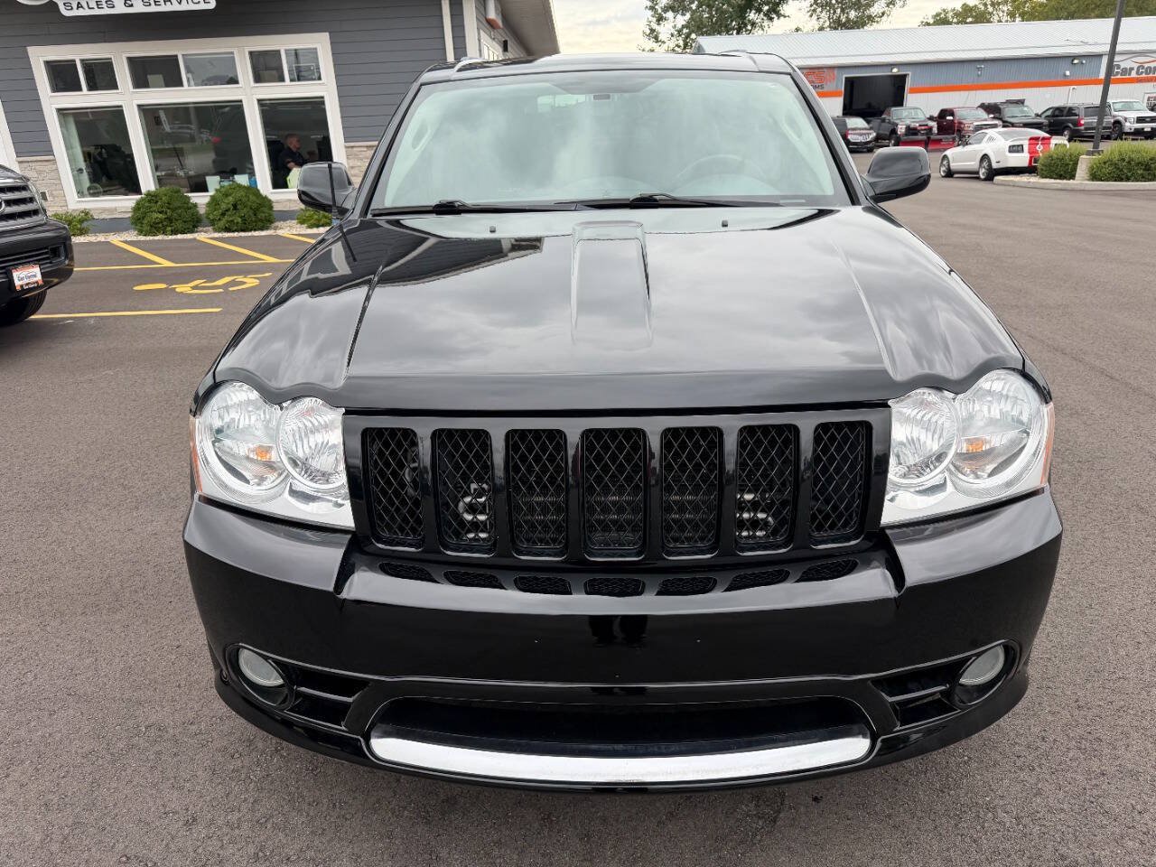 Used 2007 Jeep Grand Cherokee SRT8 w/ SRT Option Group I AWD/4WD image 8