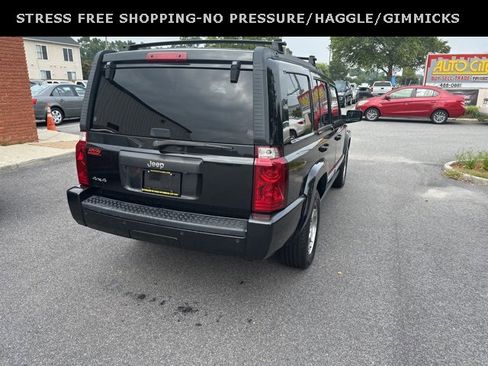 Used 2010 Jeep Commander Sport image 28