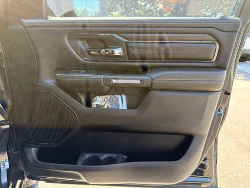 Used 2023 RAM 1500 Limited w/ Body Color Bumper Group AWD/4WD image 10