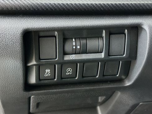 Used 2020 Subaru Crosstrek 2.0i Premium w/ Popular Package #3 image 17