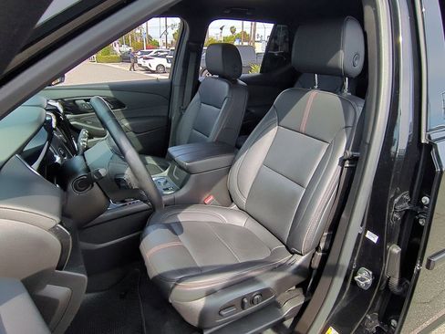 Used 2023 Chevrolet Traverse RS w/ LPO, Cargo Package FWD image 19