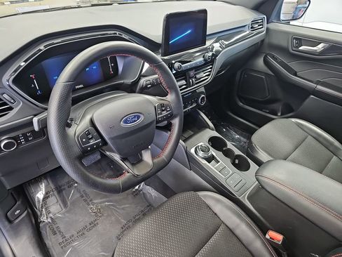 Used 2025 Ford Escape ST-Line image 15