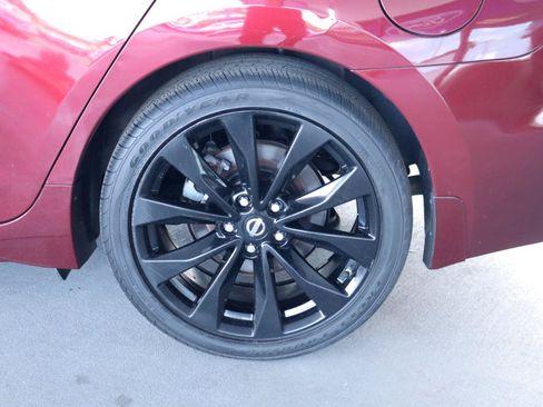 Used 2017 Nissan Maxima SR w/ Midnight Edition FWD image 11