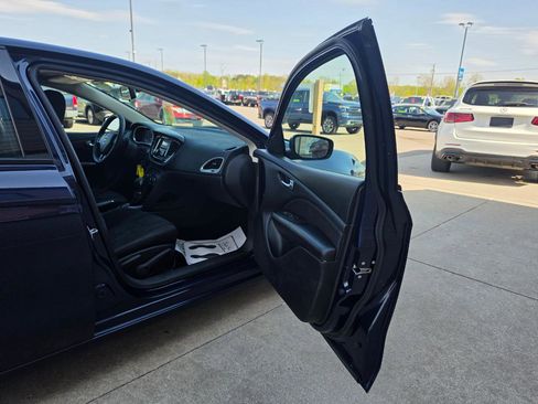 Used 2015 Dodge Dart SXT FWD image 13