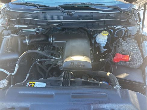 Used 2018 RAM 1500 Express AWD/4WD image 29
