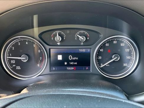 Used 2021 Buick Enclave Essence w/ Sound and Sites Package AWD/4WD image 20