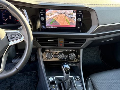 Certified 2023 Volkswagen Jetta SEL image 19