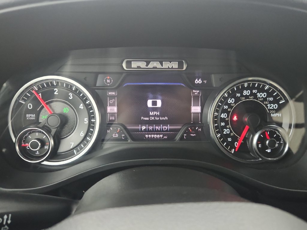 Used 2022 RAM 1500 Big Horn AWD/4WD image 7
