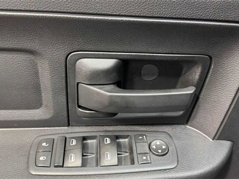 Used 2018 RAM 1500 Express image 11