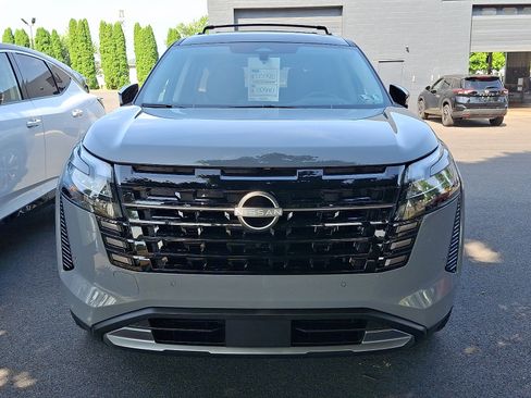 New 2026 Nissan Pathfinder Platinum w/ Cargo Package AWD/4WD image 2