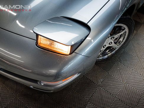 Used 2004 Chevrolet Corvette Convertible w/ Preferred Equipment Group RWD image 6
