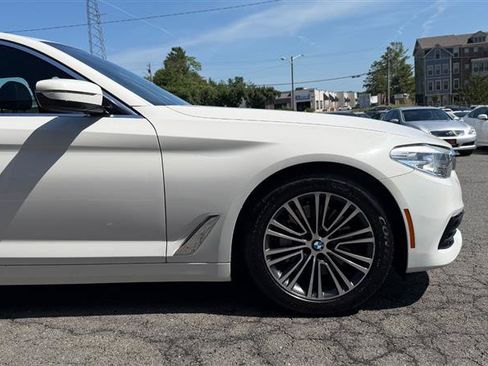 Used 2017 BMW 530i RWD image 5