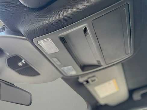 Certified 2025 Ford Escape ST-Line image 26