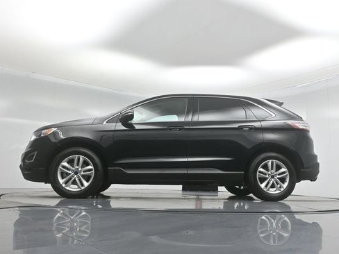 Used 2016 Ford Edge SEL image 48