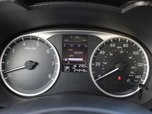 Certified 2024 Nissan Versa S w/ Trunk Package image 21