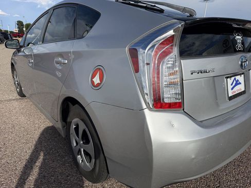 Used 2014 Toyota Prius Two FWD image 11