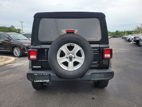 Used 2022 Jeep Wrangler Unlimited Sport AWD/4WD image 5