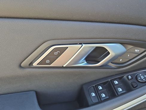 Used 2020 BMW 330i 330i w/ Driving Assistance Package image 17