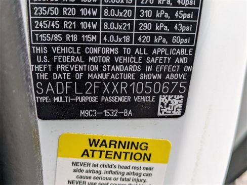 Used 2024 Jaguar E-PACE R-Dynamic SE image 22