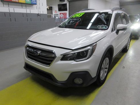 Used 2018 Subaru Outback 2.5i Premium image 1