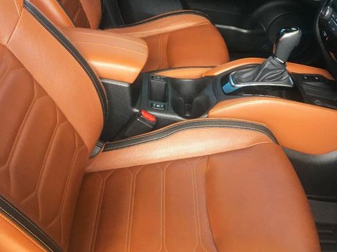 Used 2018 Nissan Rogue SL w/ Premium Package AWD/4WD image 17
