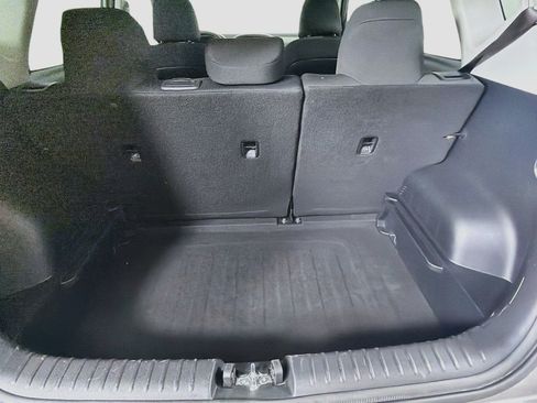Used 2025 Kia Soul LX w/ LX Technology Package FWD image 26