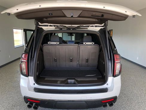 Used 2022 Chevrolet Tahoe Z71 w/ Z71 Off-Road Package image 9