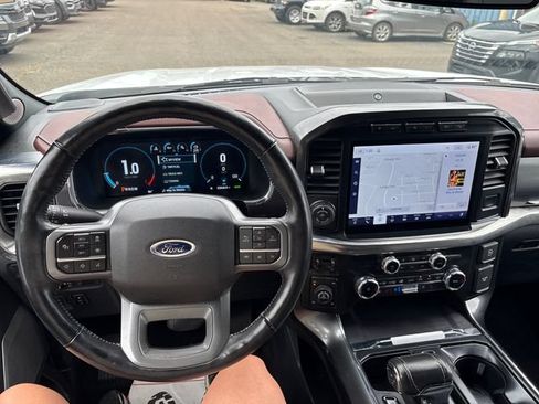 Used 2022 Ford F150 Lariat w/ Equipment Group 502A High AWD/4WD image 10