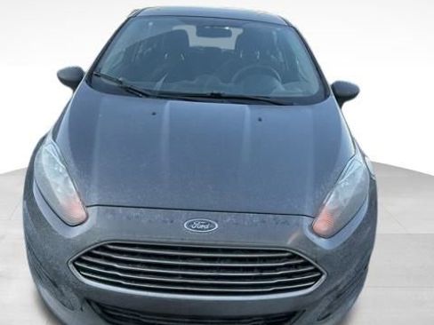 Used 2019 Ford Fiesta SE image 3