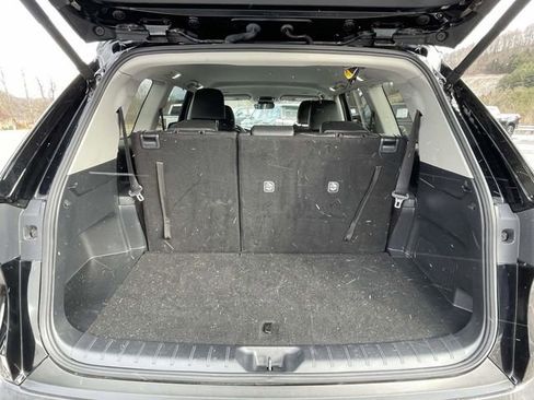 Used 2025 Toyota Grand Highlander XLE image 10