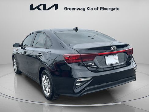 Used 2021 Kia Forte Sedan FWD image 3