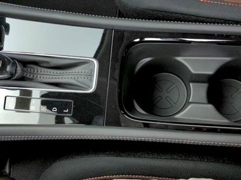 Certified 2023 Nissan Kicks SR image 17