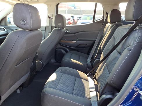 Used 2023 GMC Acadia SLE w/ Driver Convenience Package image 24