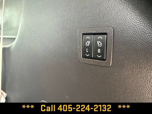 Used 2023 Buick Enclave Avenir AWD/4WD image 10