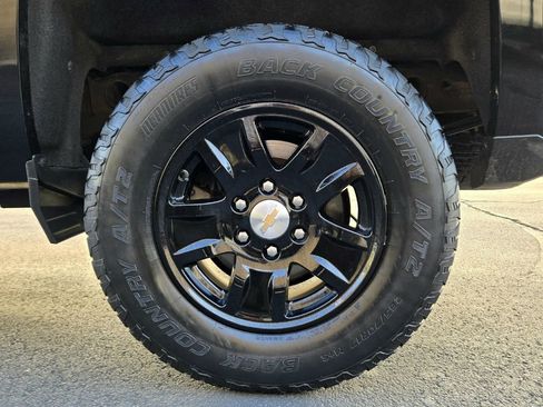 Used 2019 Chevrolet Silverado 1500 LT image 16