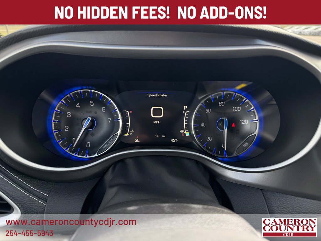 New 2025 Chrysler Pacifica Select FWD image 12