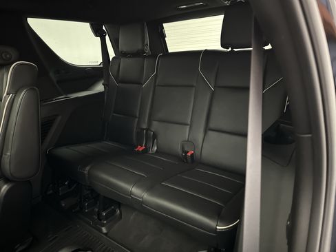 Used 2024 Cadillac Escalade Sport w/ LPO, ONYX Package AWD/4WD image 26