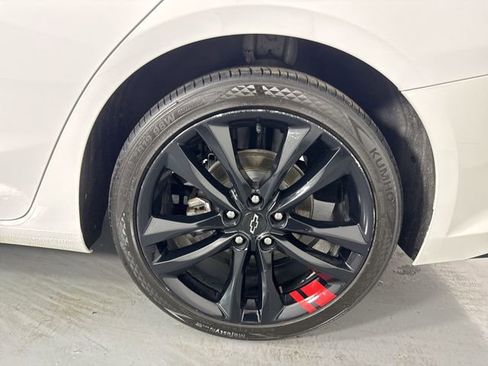 Used 2020 Chevrolet Malibu LT FWD image 6