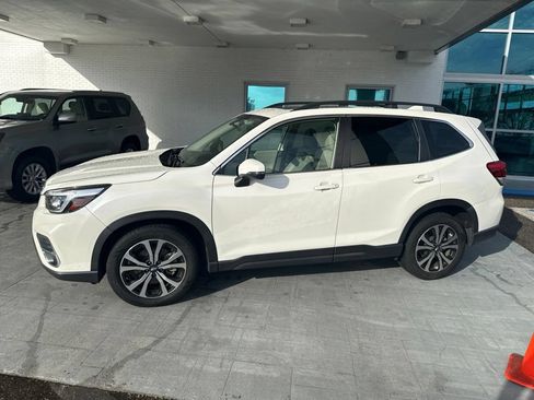 Used 2020 Subaru Forester Limited w/ Popular Package #3 AWD/4WD image 3