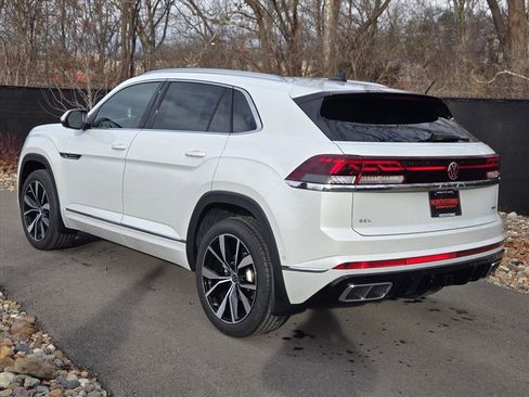 New 2026 Volkswagen Atlas Cross Sport SEL Premium R-Line image 3
