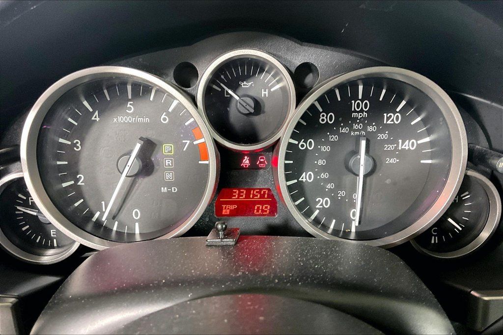 Used 2010 MAZDA MX-5 Miata Grand Touring w/ Premium Pkg RWD image 20