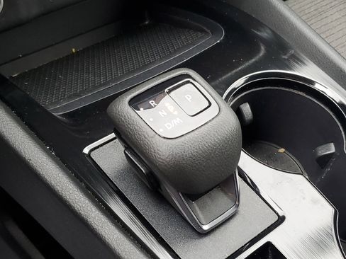 Used 2023 Nissan Rogue SV image 23