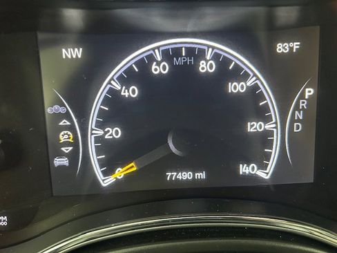 Used 2020 Jeep Grand Cherokee Limited w/ Luxury Group II RWD image 17