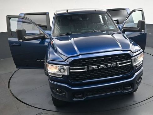 Used 2022 RAM 2500 Big Horn w/ Level C Equiment Group AWD/4WD image 48